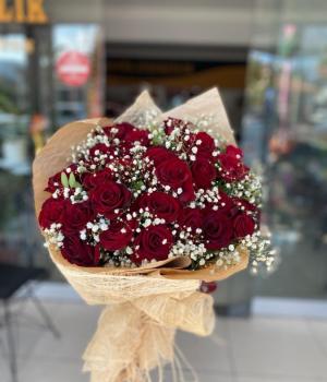 30 Kırmızı Gül Buketi Naturel